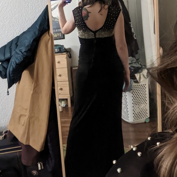 XScape Gown with Beaded Bust - Picture 4 of 5